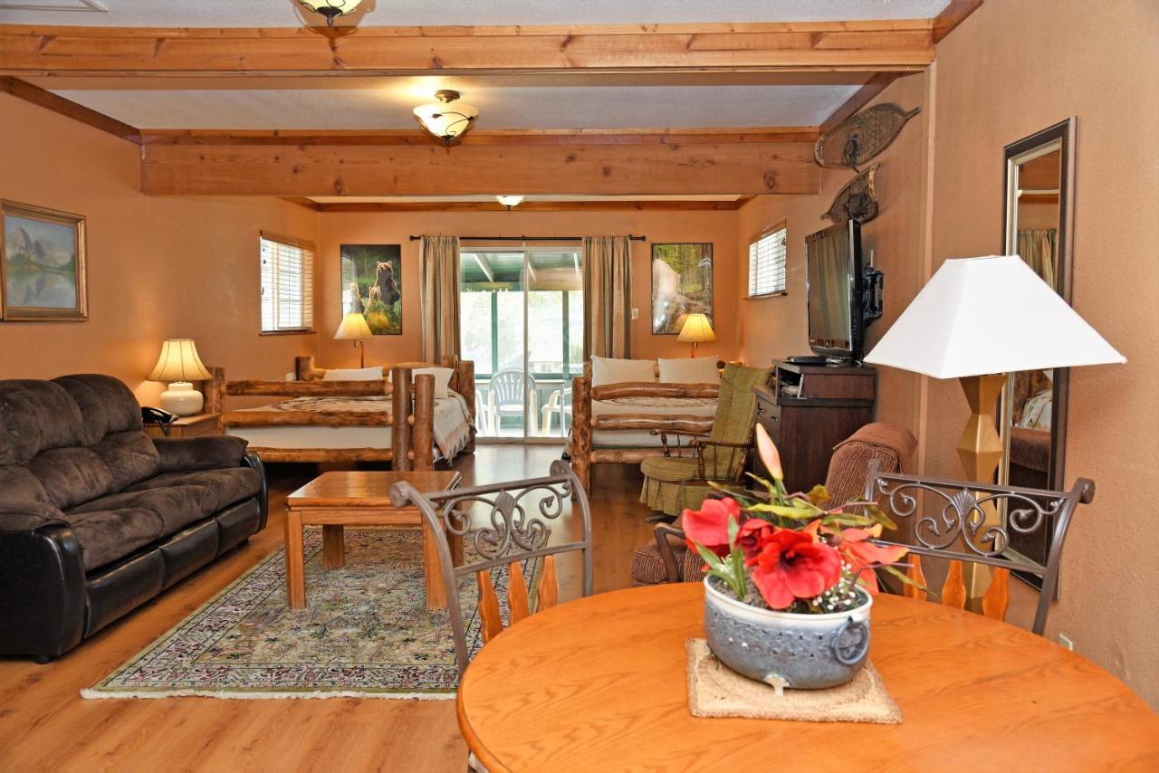 | The Kern Lodge