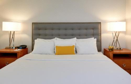 Room #139116848 at The Kensington Hotel
