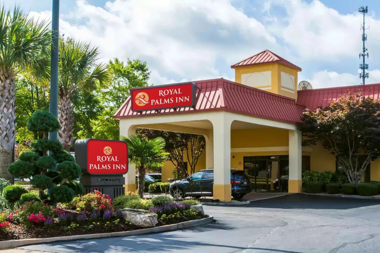  | Royal Palms Inn