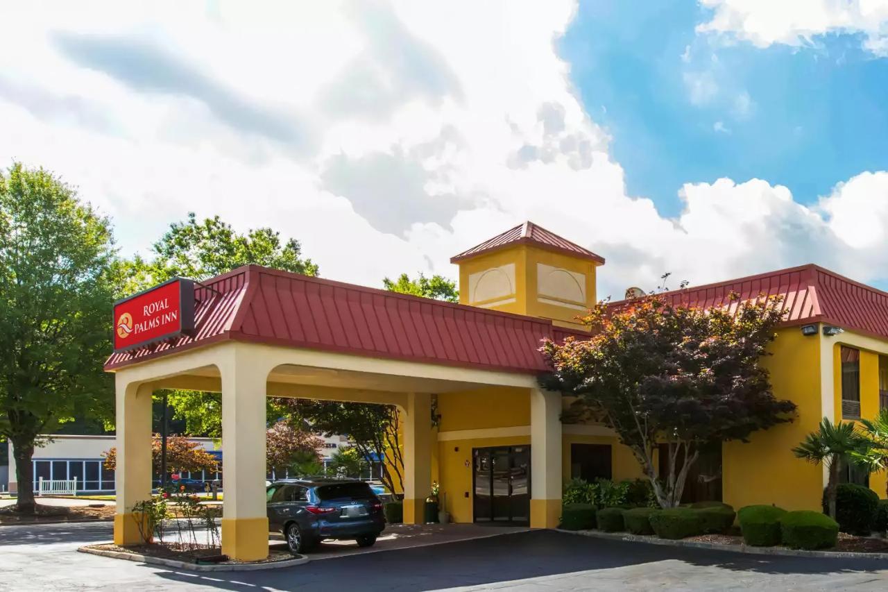  | Royal Palms Inn
