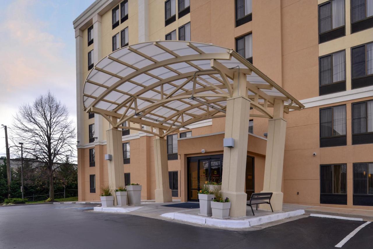 | Holiday Inn Express Hunt Valley, an IHG Hotel