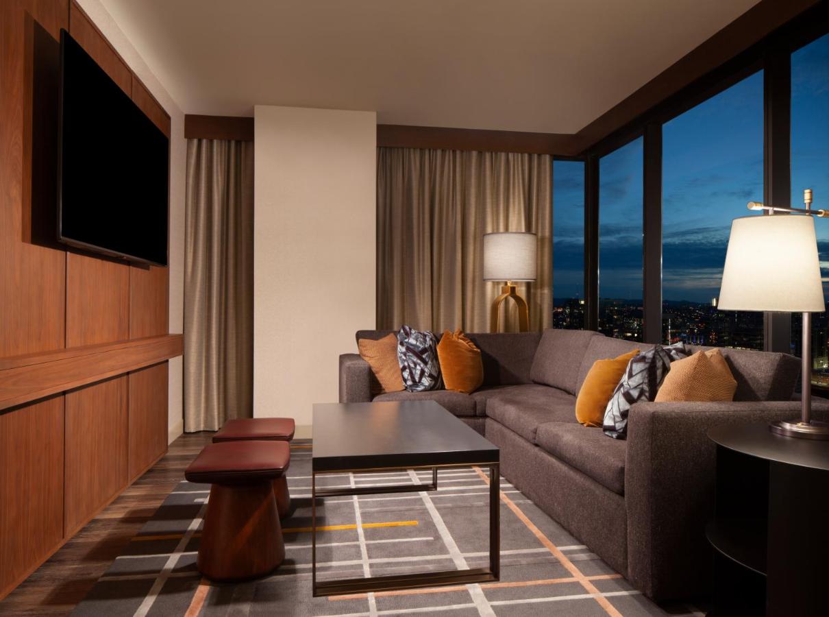 Broadway Corner Suite with 1 King Bed at Grand Hyatt Nashville