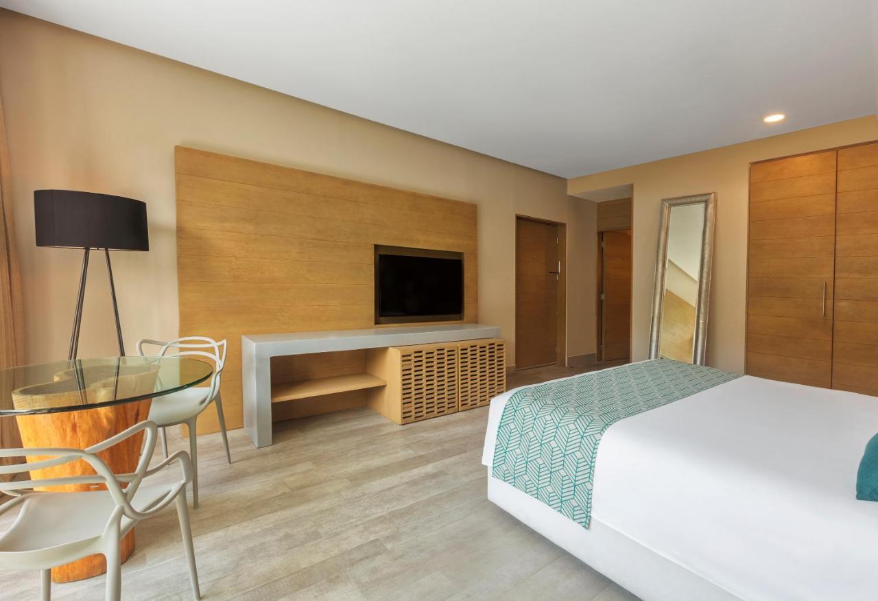 Superior King Room at The Yucatan Playa del Carmen, Tapestry by Hilton