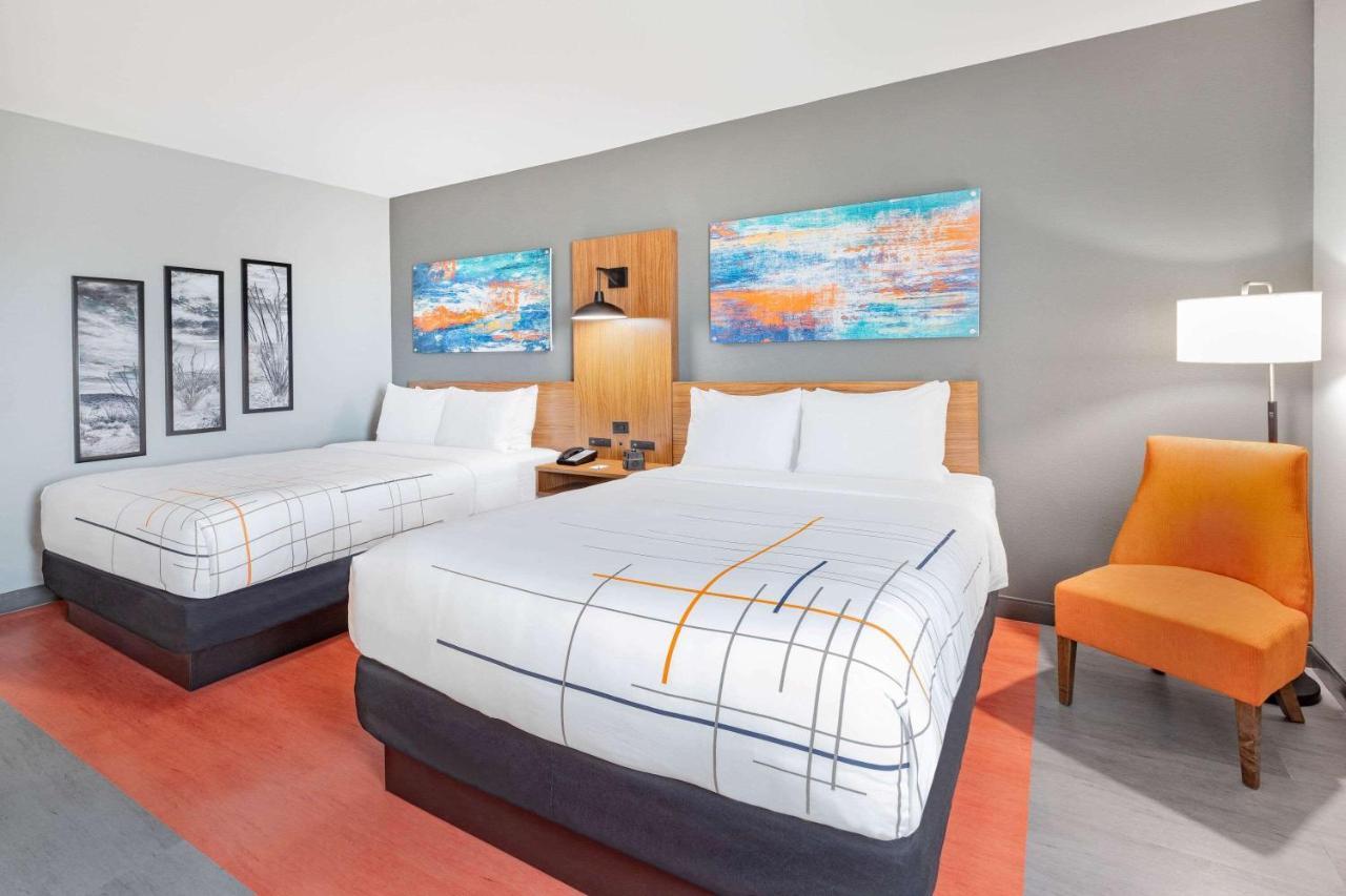 Queen Room with Two Queen Beds and Bath Tub - Mobility/Hearing Access - Non-Smoking at La Quinta Inn & Suites by Wyndham Fort Stockton Northeast