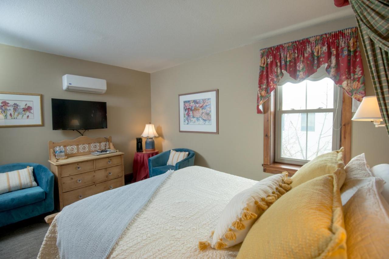 | Inn at Cedar Crossing
