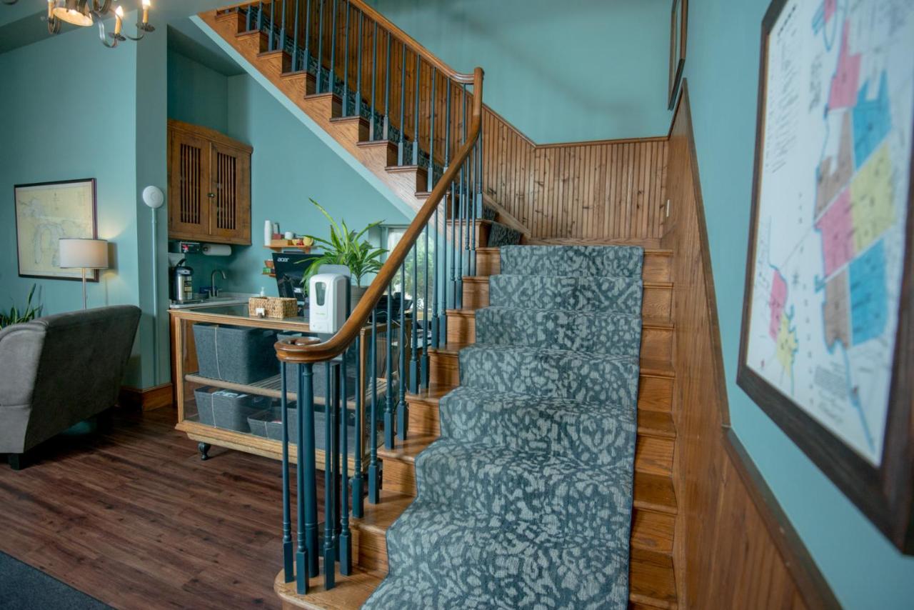 | Inn at Cedar Crossing