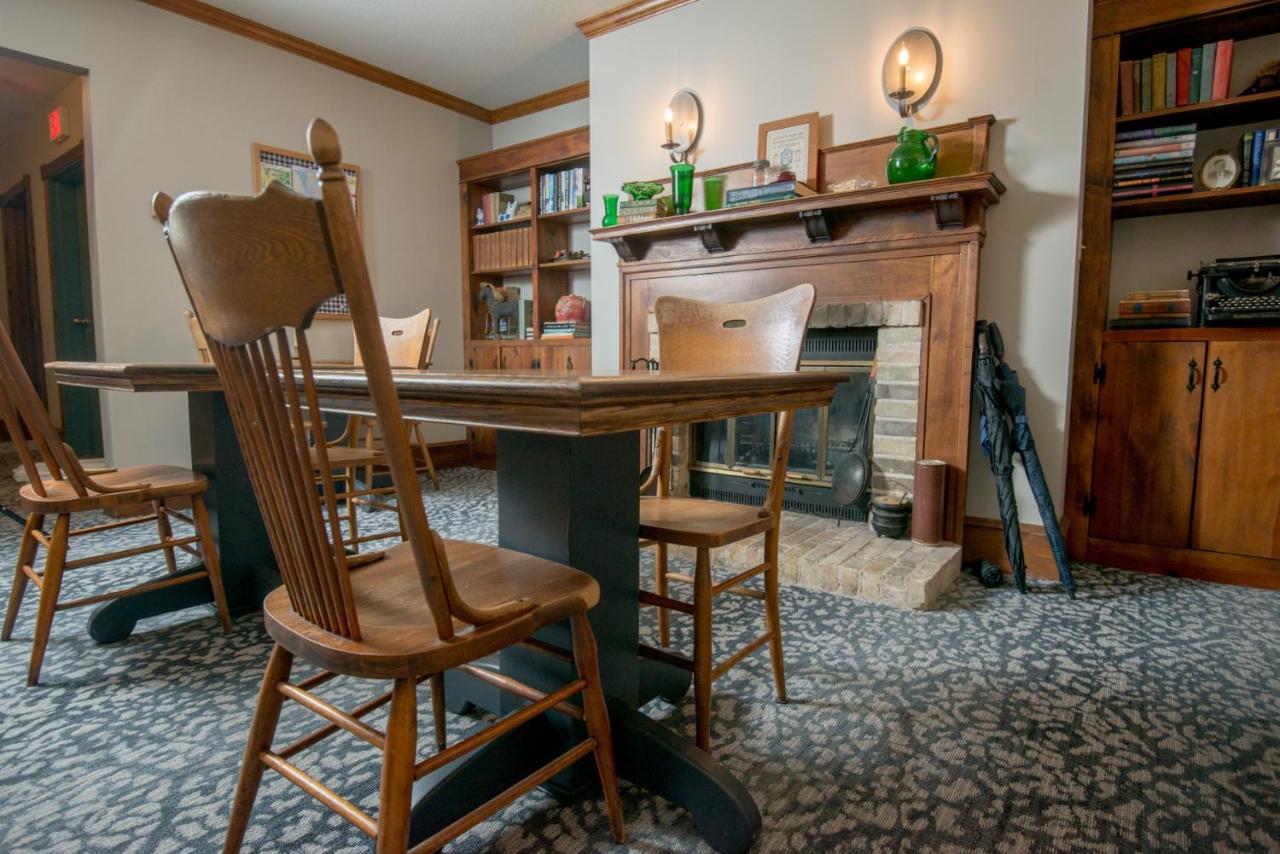 | Inn at Cedar Crossing