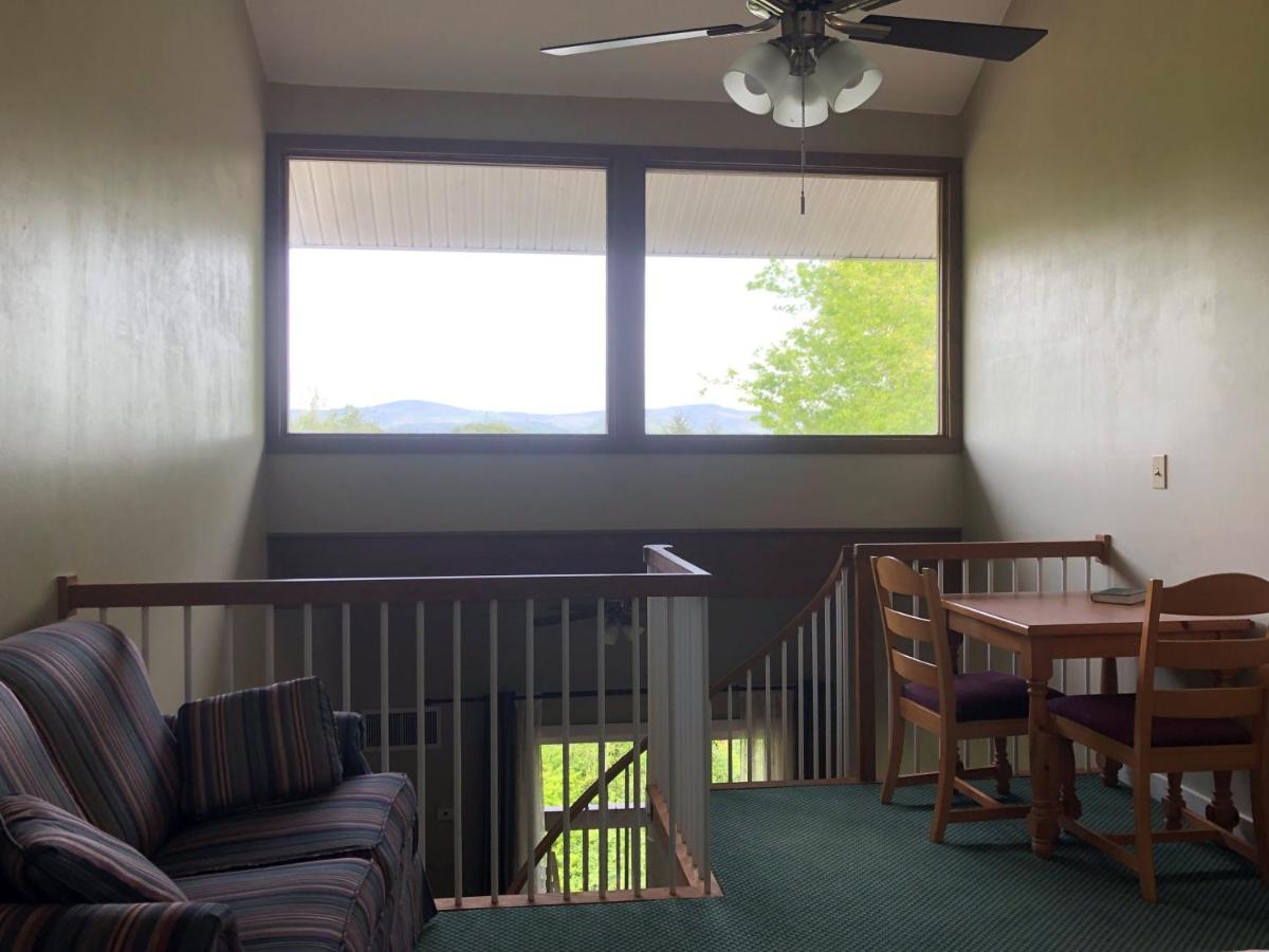 Junior Suite with Balcony at Woodbridge Inn & Tavern