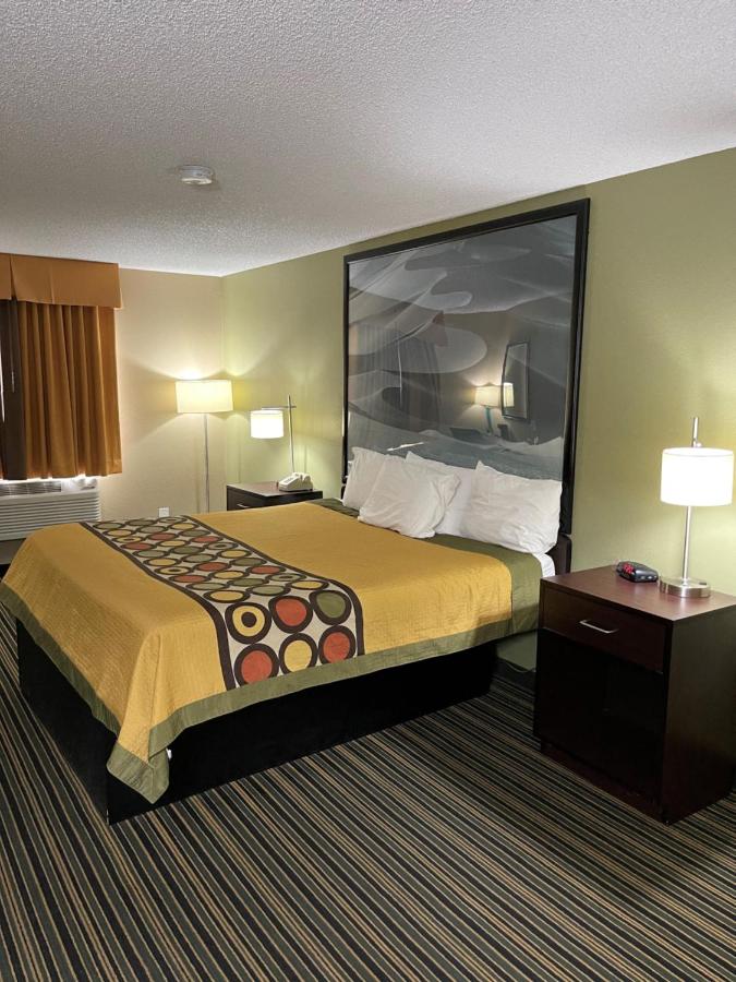 King Room - Non-Smoking at Super 8 by Wyndham Casa Grande