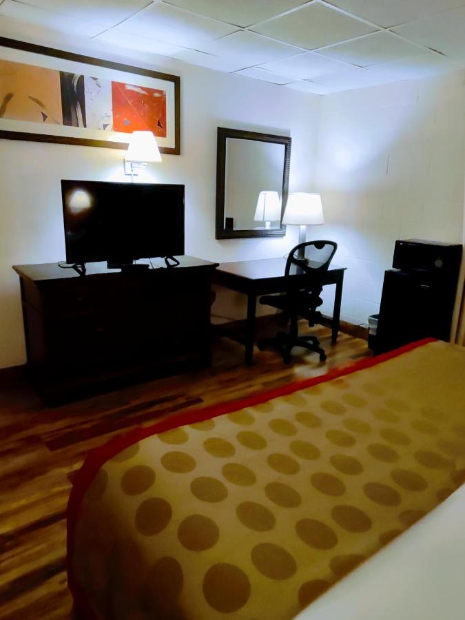 1 Queen Bed, Sofa Bed, Non-Smoking
at Ramada by Wyndham Albert Lea