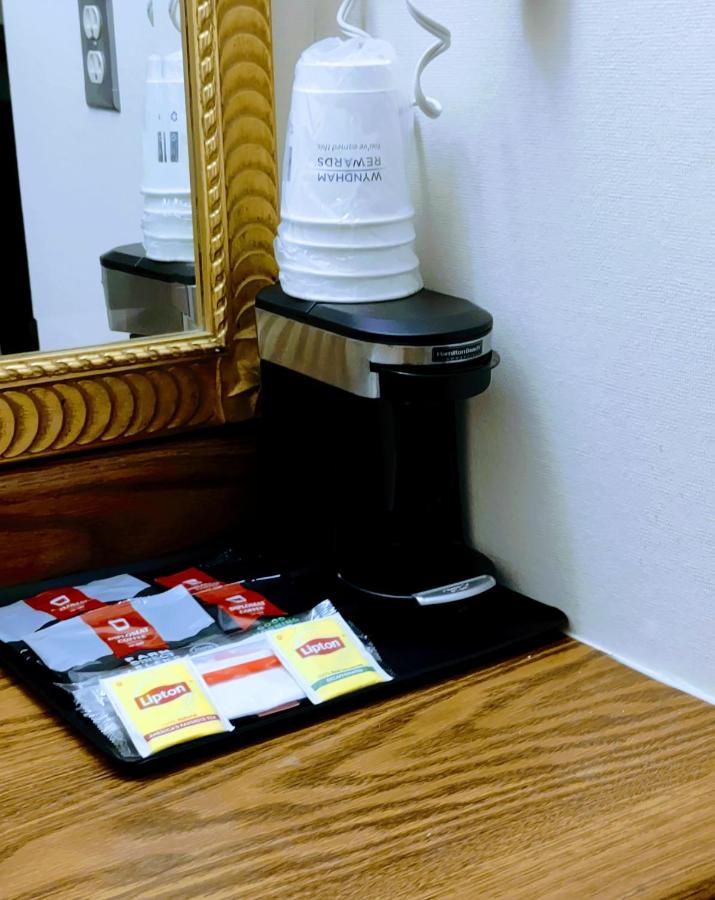 | Ramada by Wyndham Albert Lea