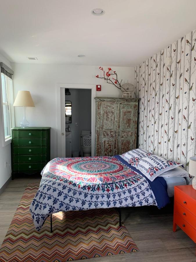 | Black Elephant Hostel