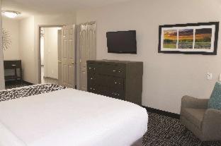Room #46625853 at La Quinta Inn & Suites by Wyndham Pharr North McAllen