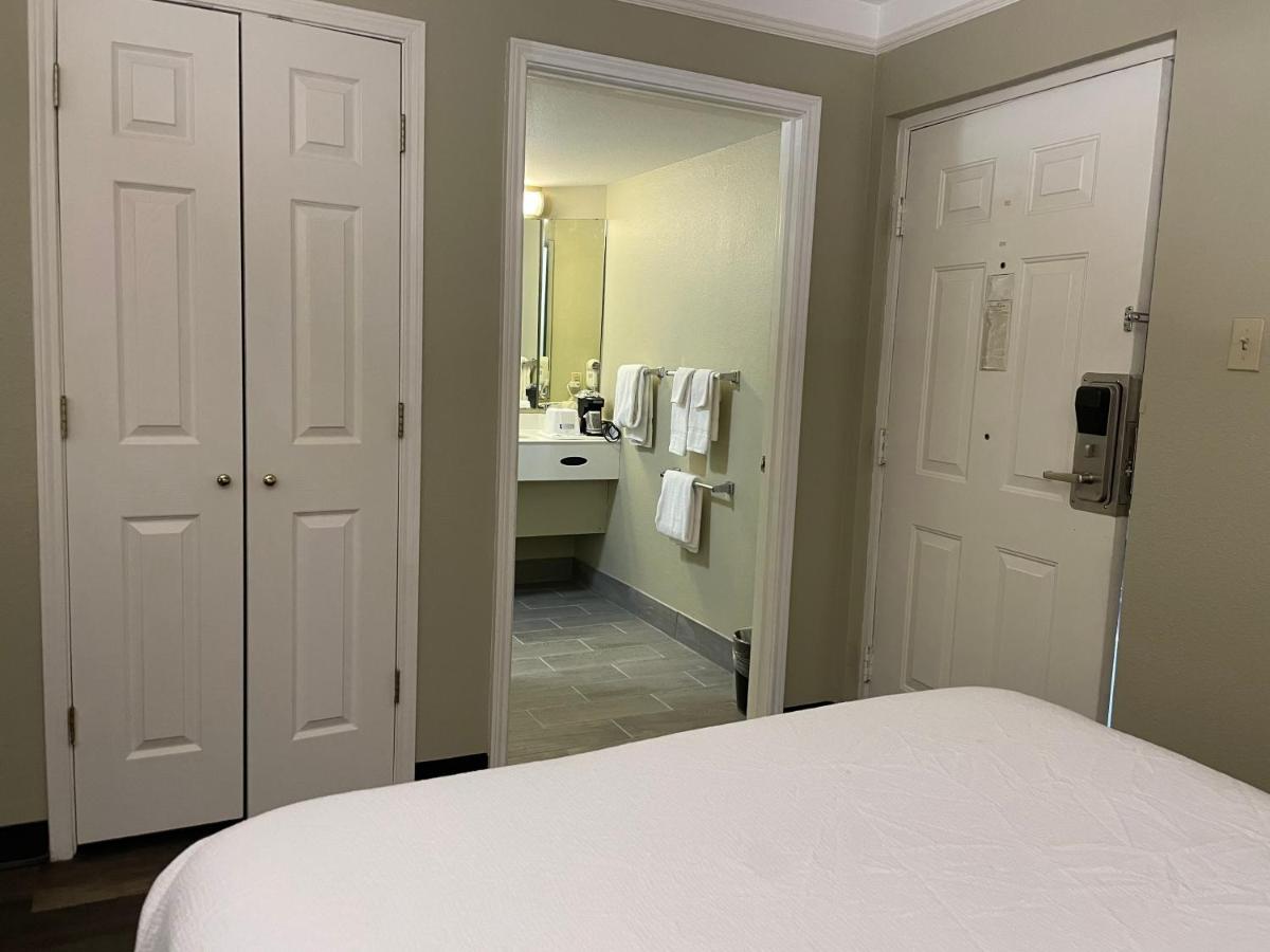 Double Room with Two Double Beds and Sofa Bed - Non-Smoking at Quality Inn & Suites Tuscaloosa near University