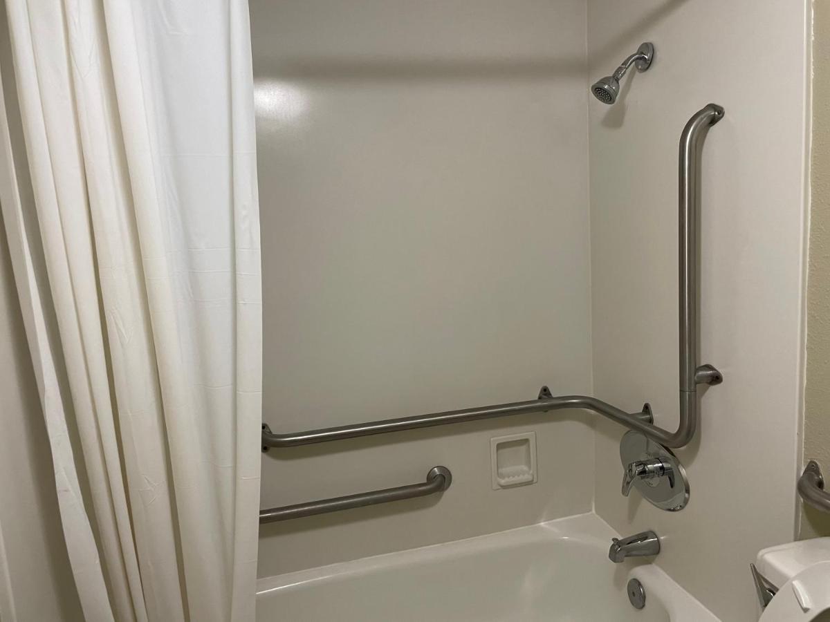 Double Room with Two Double Beds - Mobility Access/Non-Smoking at Quality Inn & Suites Tuscaloosa near University