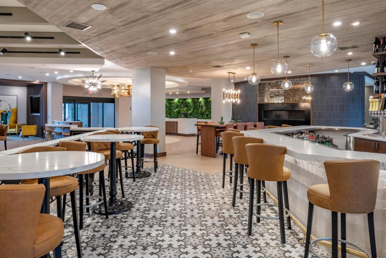 | Cambria Hotel Detroit-Shelby Township