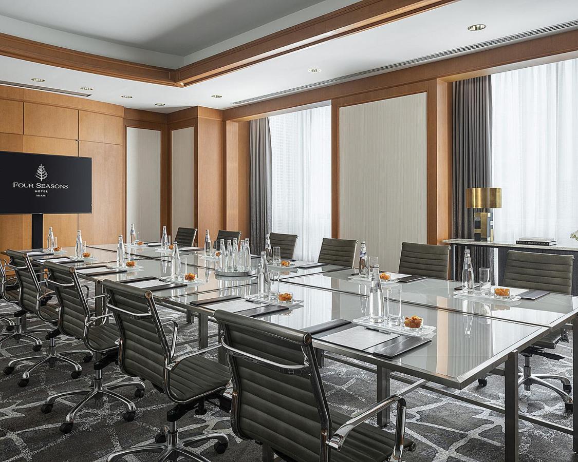 | Four Seasons Hotel Miami