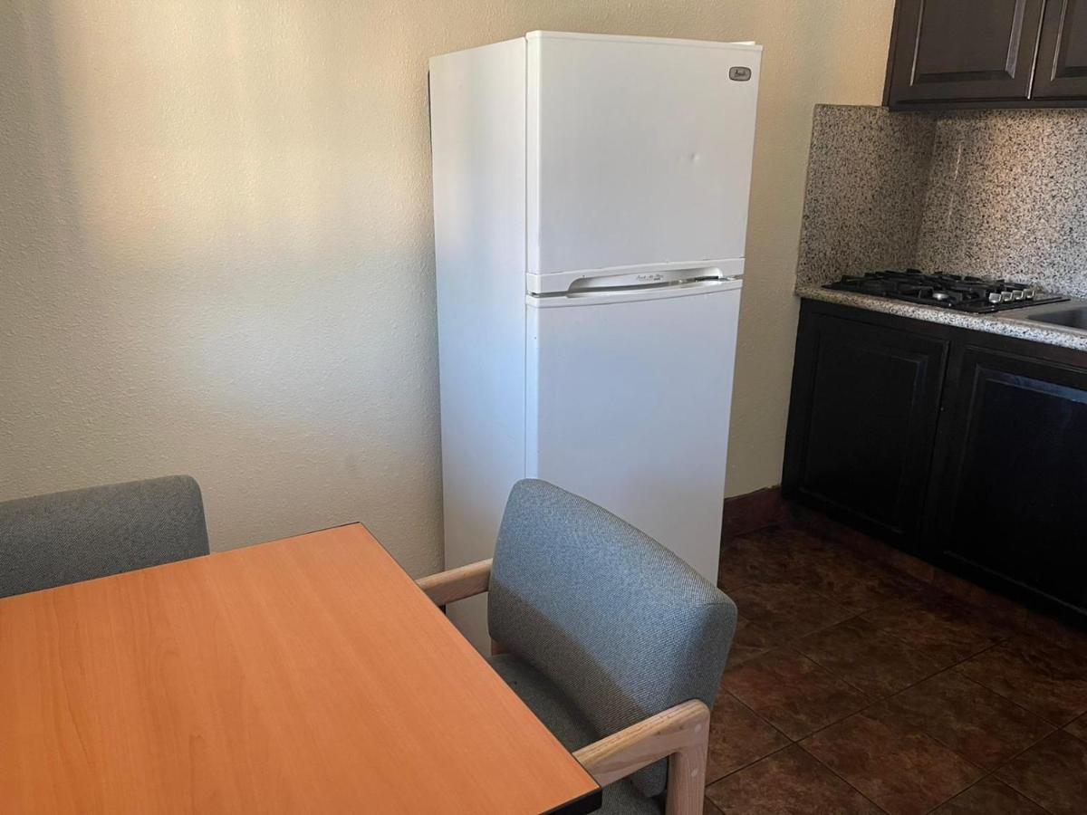 | Riverside Inn & Suites Santa Cruz