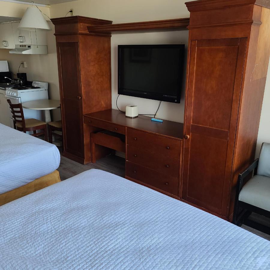 | Twilight Surf Hotel Ocean Front