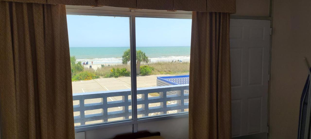 | Twilight Surf Hotel Ocean Front