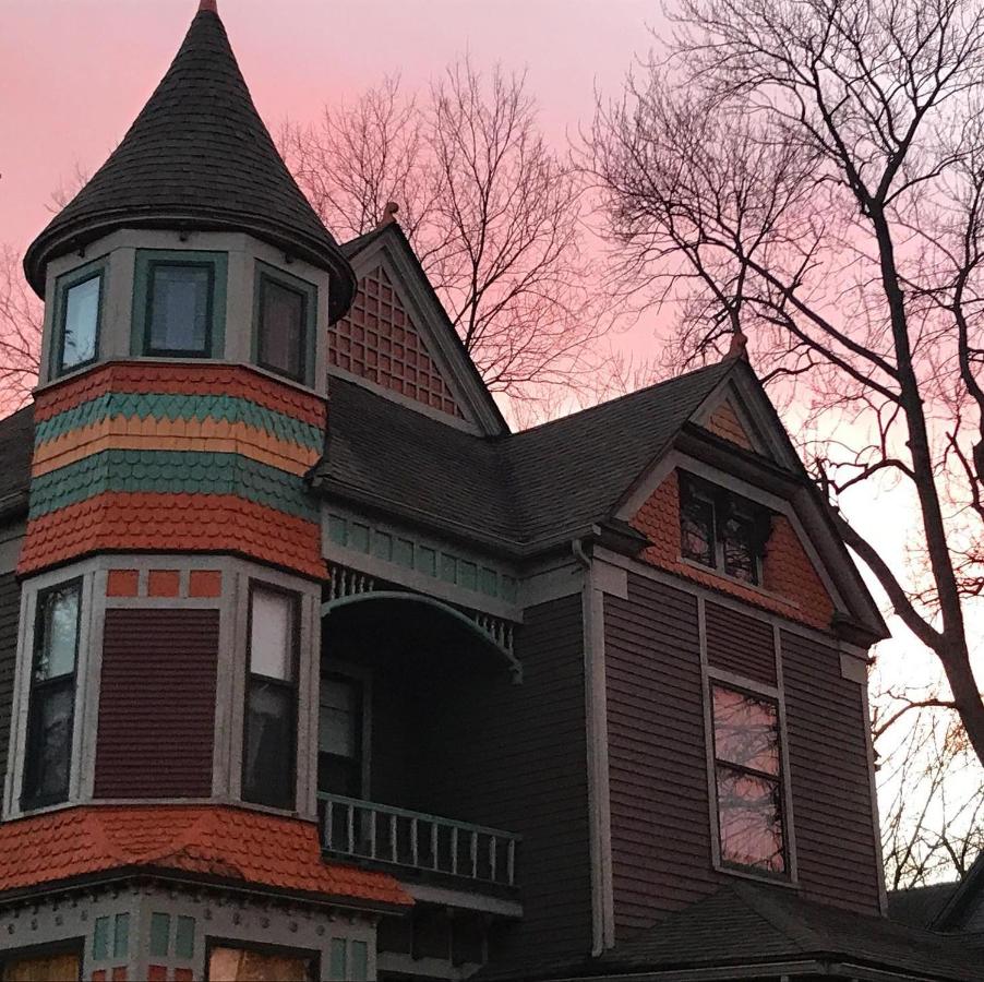 | Innisfree Bed & Breakfast