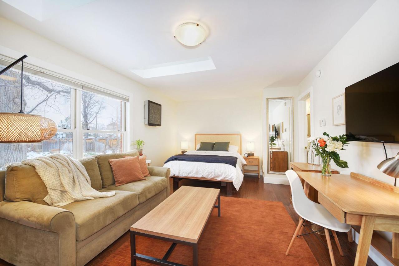 | Boulder Guest House
