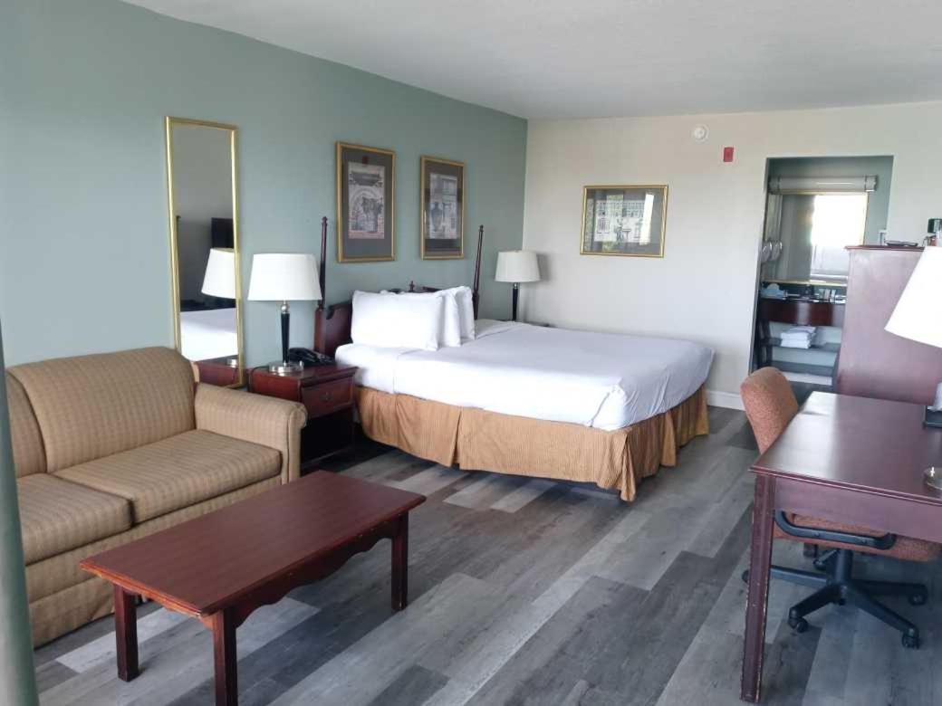 Standard King Room at Opal Hotel & Suites