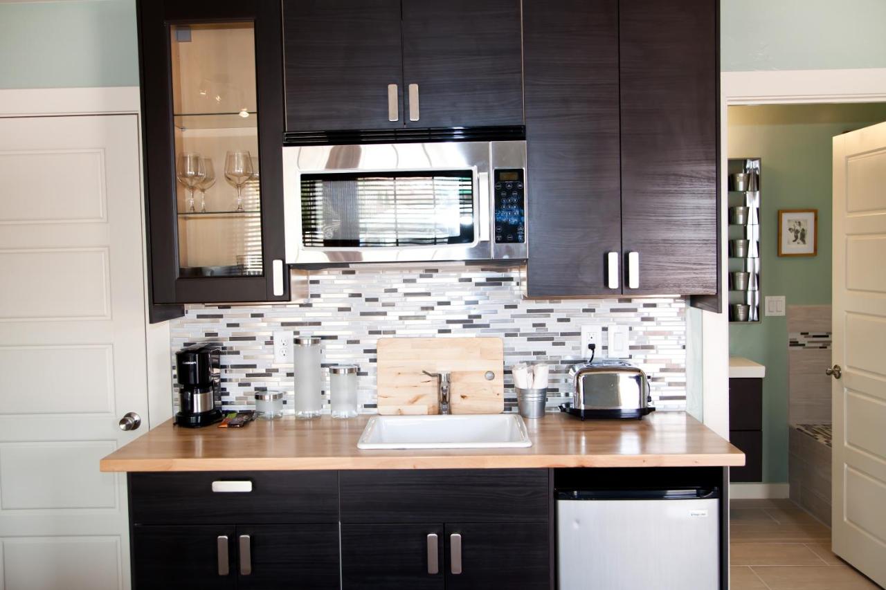 | The Flagstone Boutique Inn & Suites