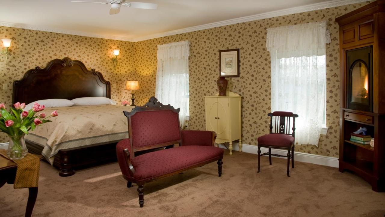  | Wilbraham Mansion