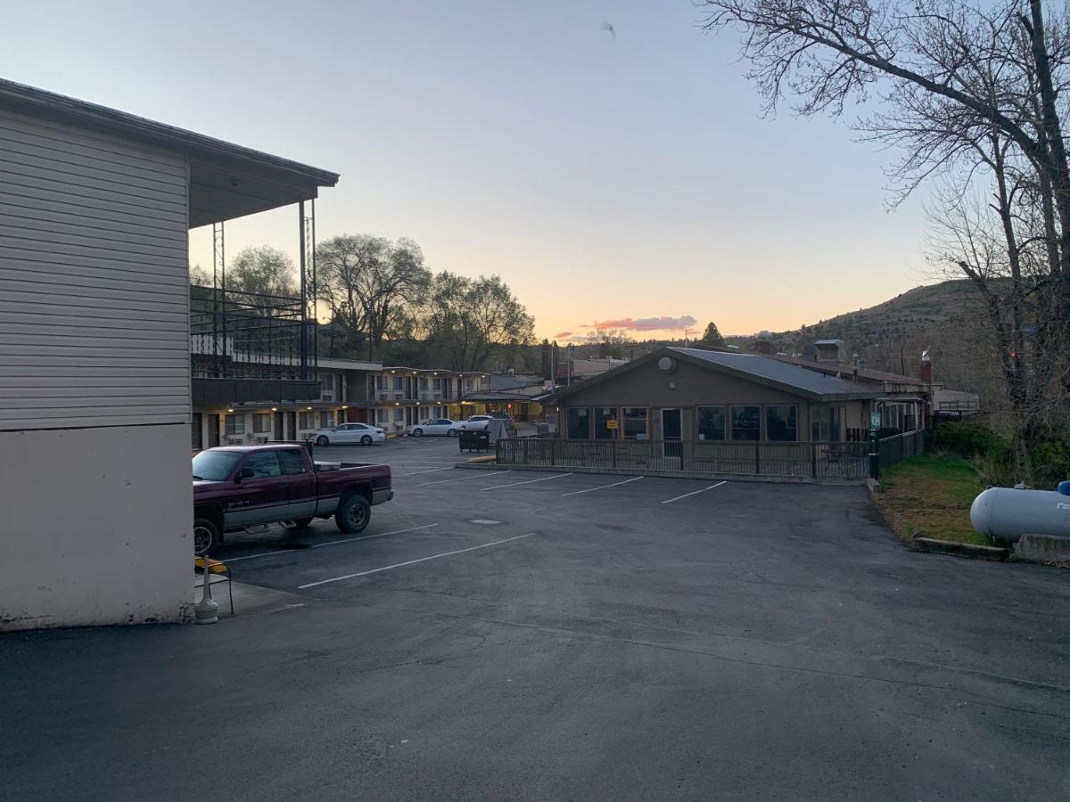 | Sunset Inn - John Day