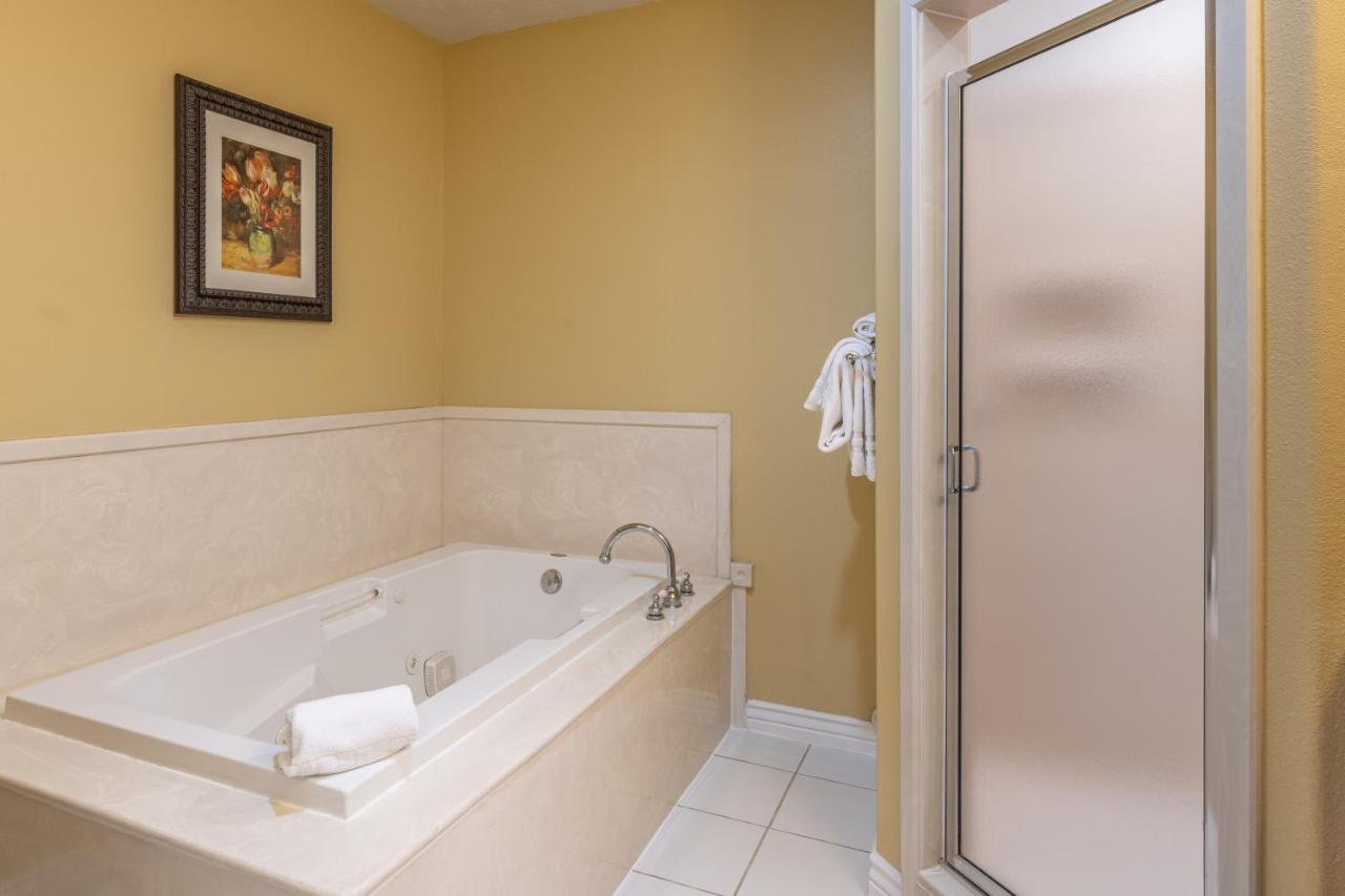 Superior King Room with Spa Bath - No pets at Canyons Boutique Hotel, a Canyons Collection Property