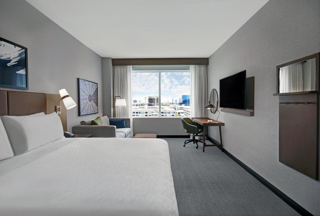 King Room - Hearing Accessible/Non-Smoking at Staybridge Suites Houston Galleria Area by IHG