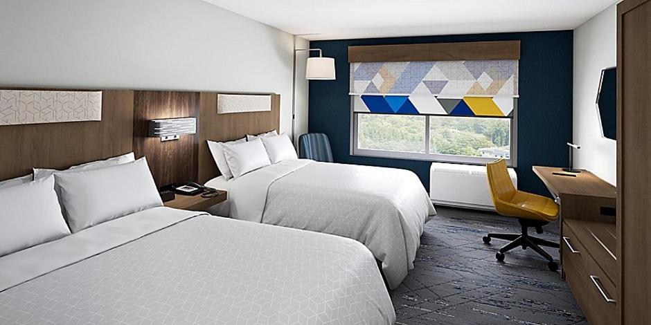 Specialty Room at Holiday Inn Express & Suites Harrisonburg University Area by IHG