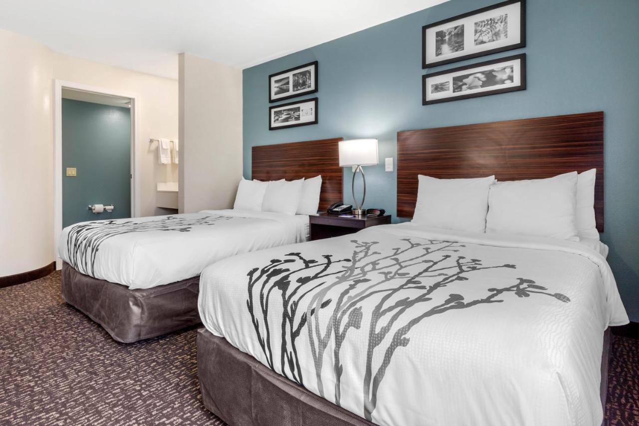 | Sleep Inn & Suites Johnson City