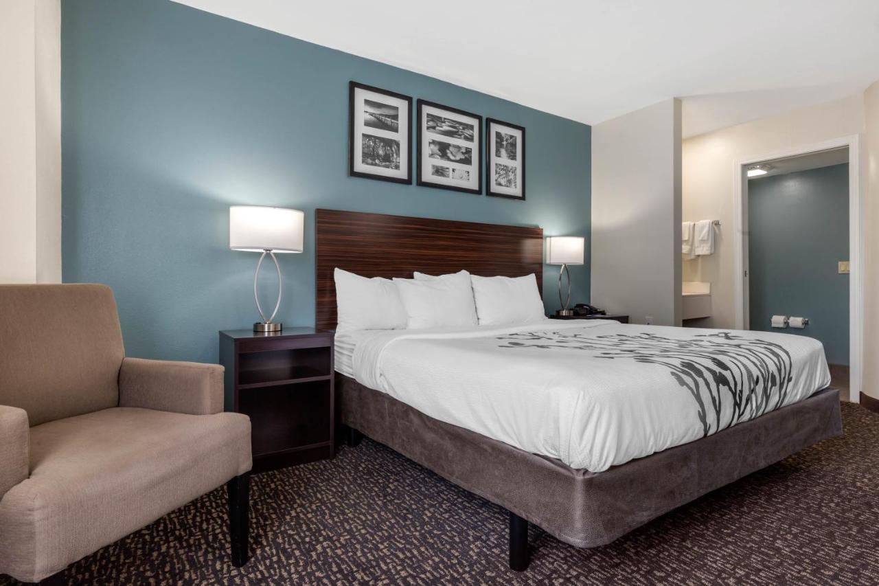  | Sleep Inn & Suites Johnson City