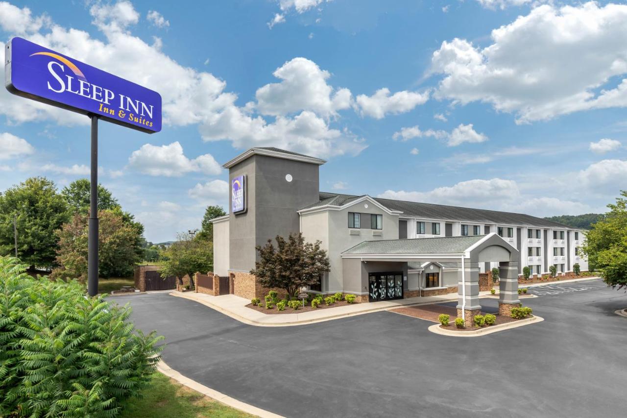 | Sleep Inn & Suites Johnson City