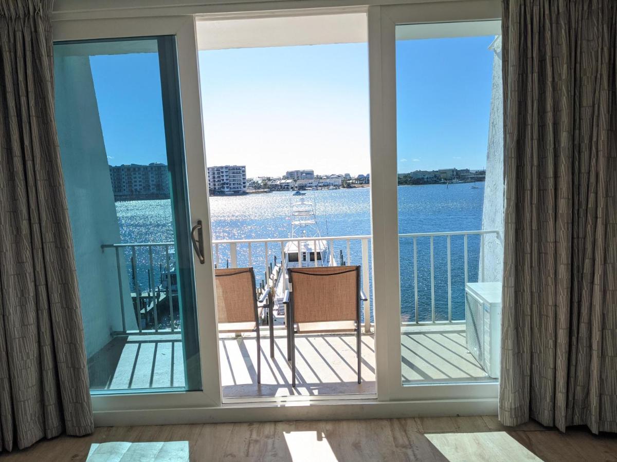 Queen Room with Two Queen Beds and Harbor View - Non-Smoking at Inn on Destin Harbor, an Ascend Collection Hotel