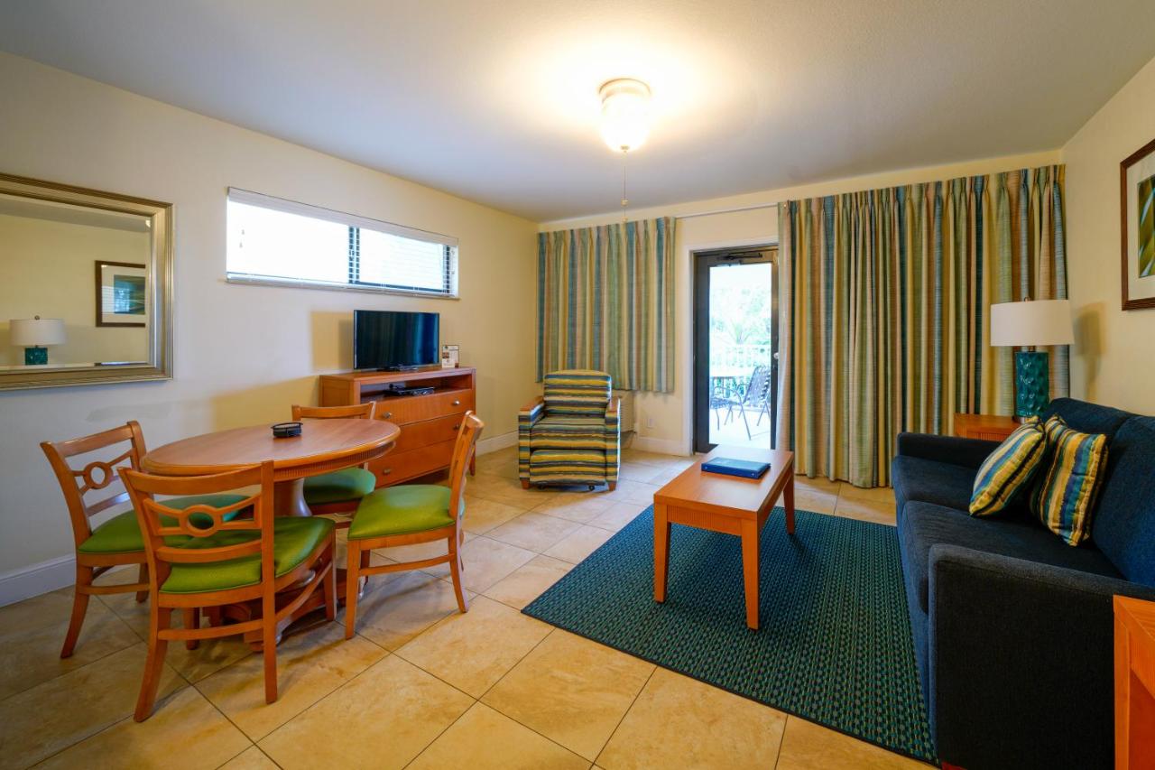 King Suite with Ocean View at La Costa Beach Club