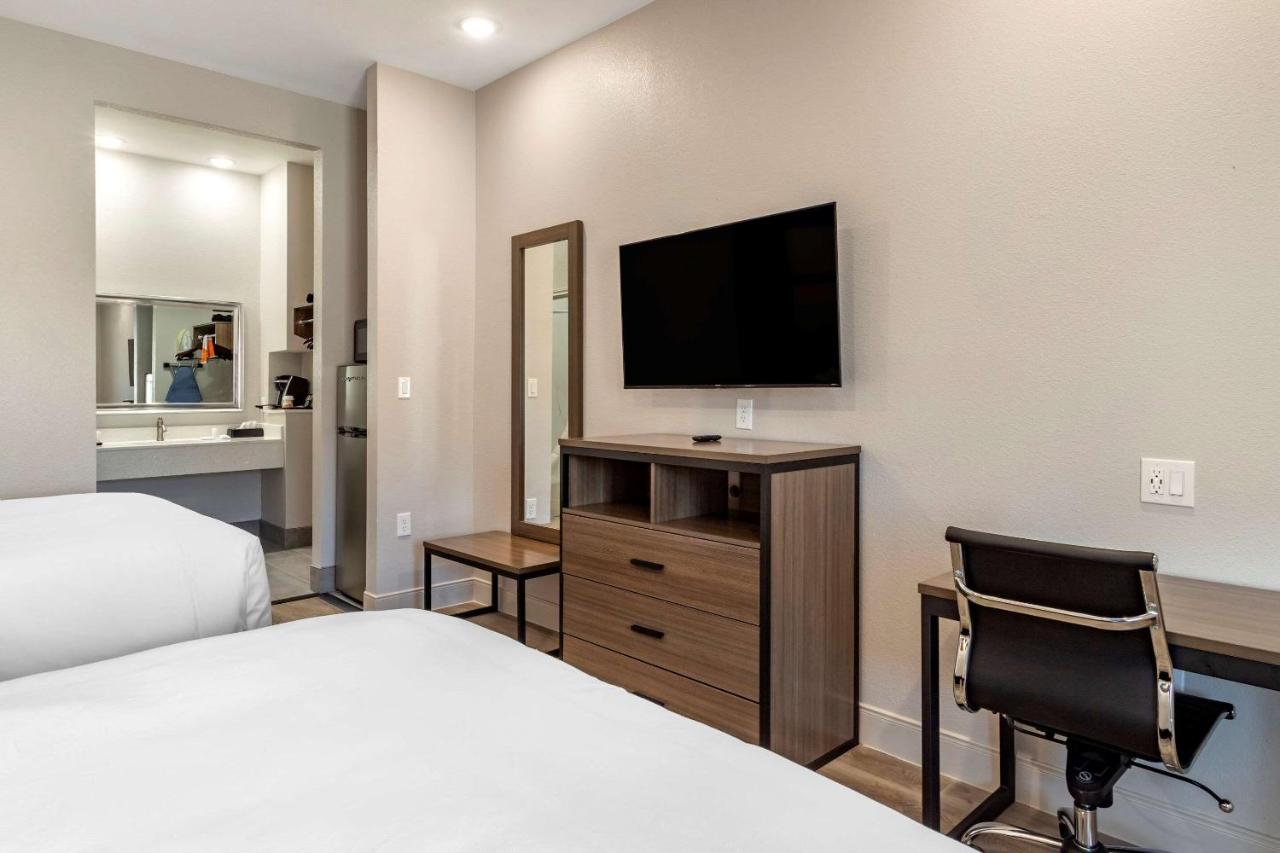 Double Room with Two Double Beds - Accessible/Non Smoking at Clarion Pointe Port Arthur-Beaumont South