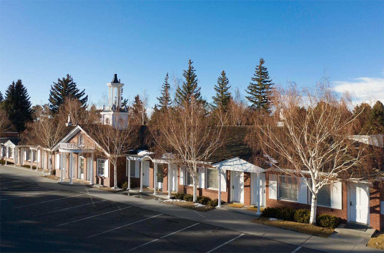 | Little America Hotel - Wyoming