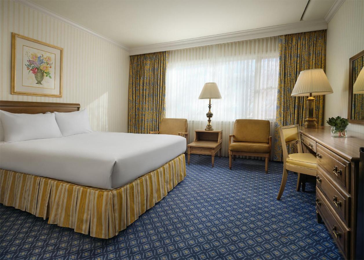 | Little America Hotel - Wyoming