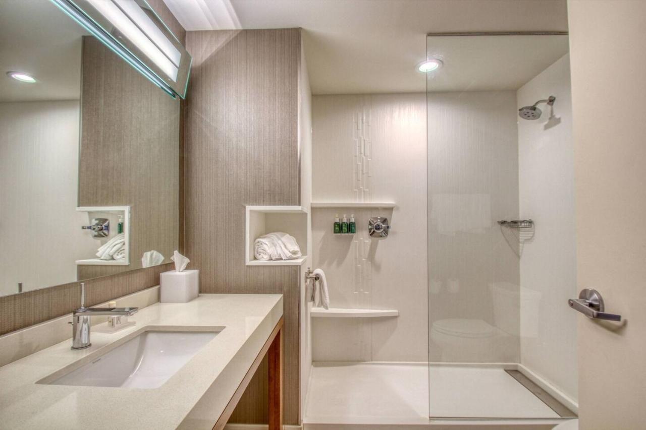 King Room with Sofa Bed at Courtyard by Marriott Fargo