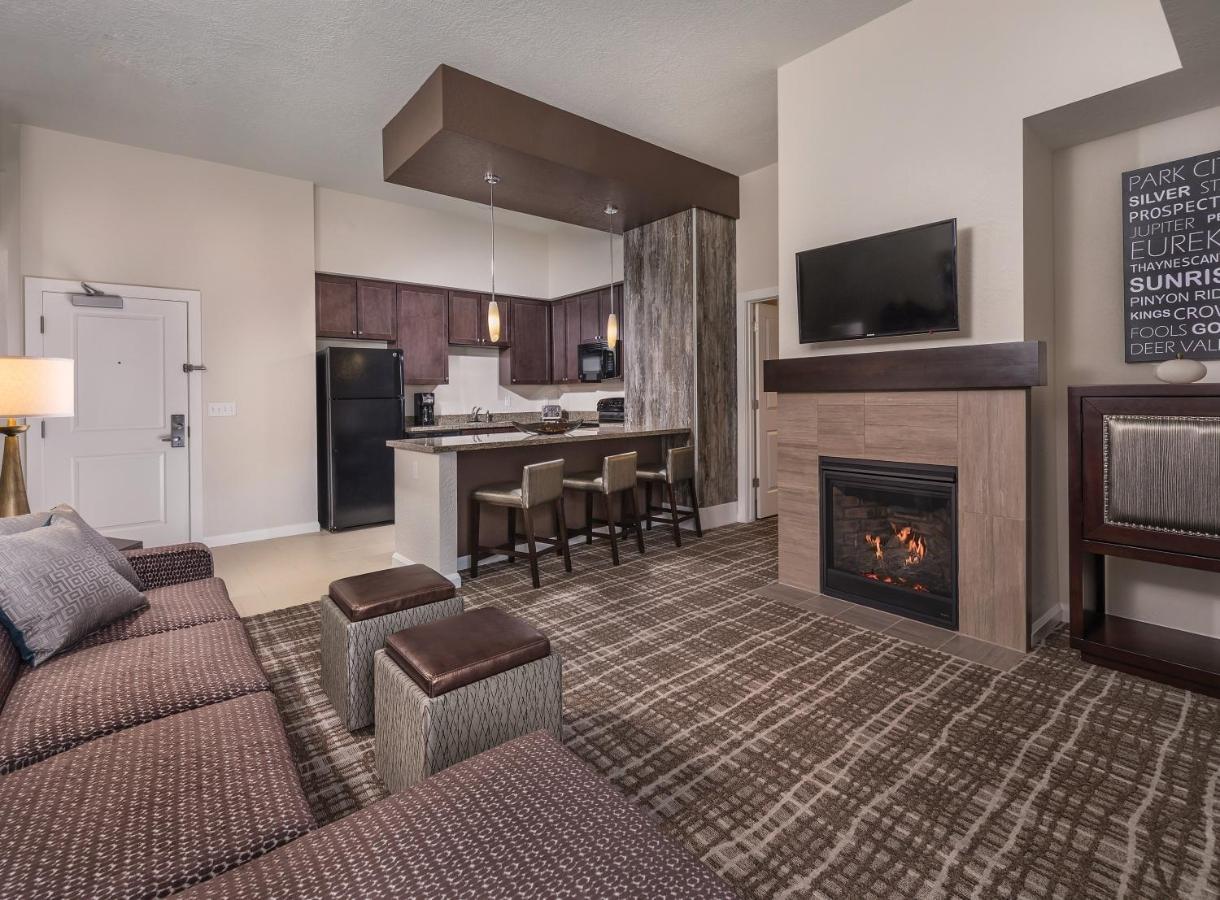 Two Bedroom Standard Suite at Club Wyndham Park City