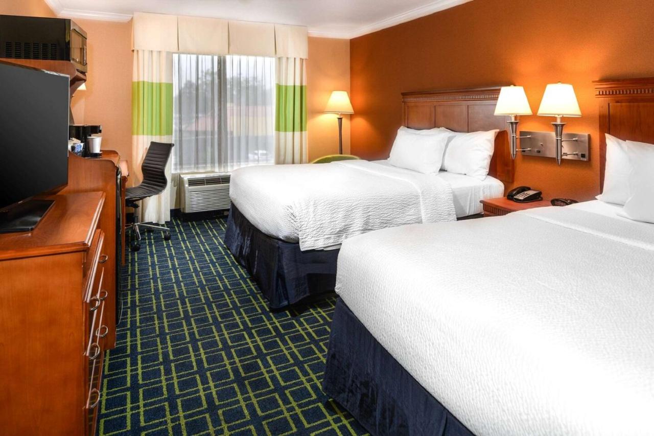 Queen Room with Two Queen Beds at SureStay Hotel by Best Western Ontario Airport
