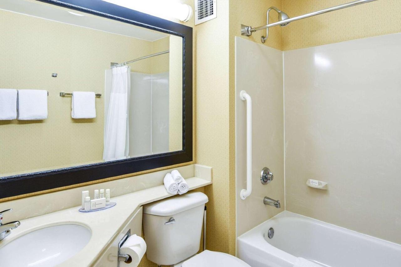 King Room at SureStay Hotel by Best Western Ontario Airport