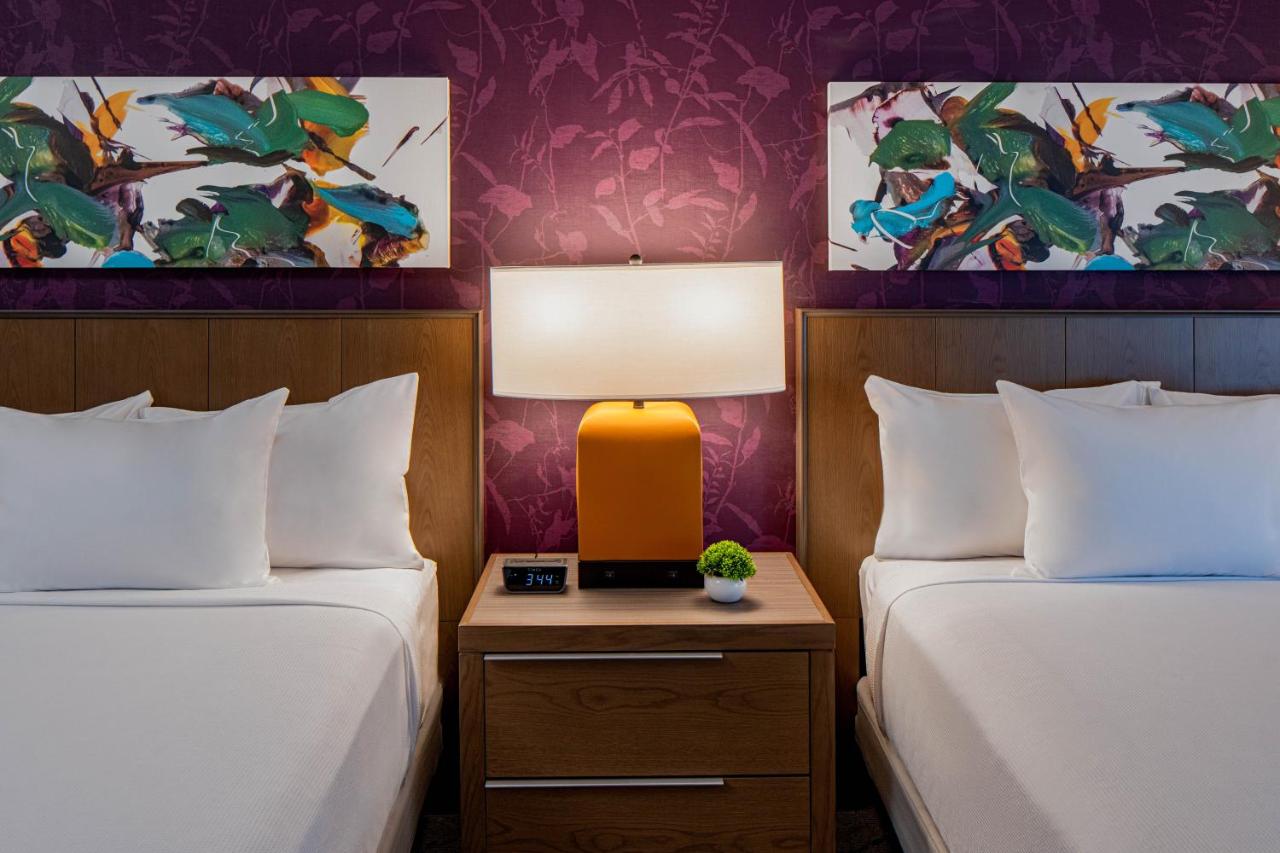 Queen Room at Hyatt House Tampa Downtown