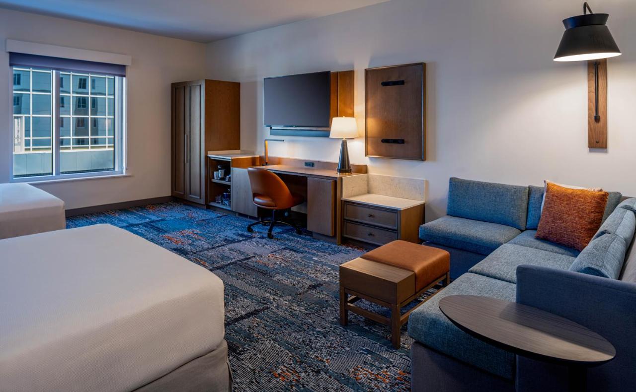Queen Room with Two Queen Beds - Disability Access at Hyatt Place Tampa Downtown