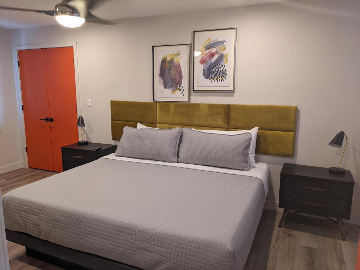 | 4411 Inn & Suites