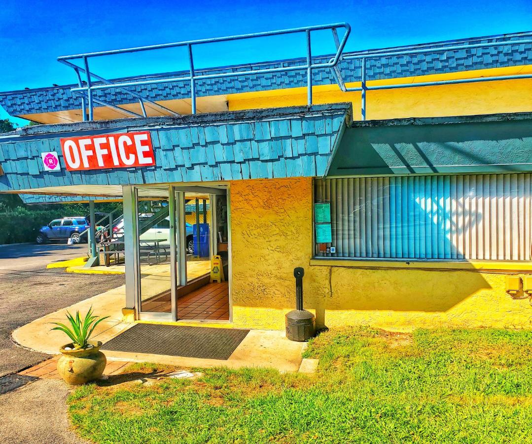  | The Port Hotel and Marina