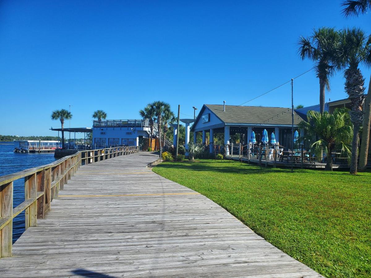  | The Port Hotel and Marina